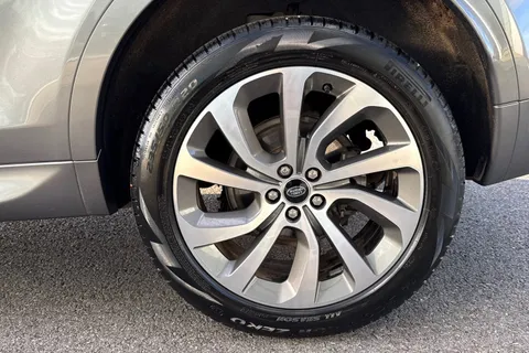 DX71LJC Land Rover Discovery Sport 2.0 D200 MHEV R-Dynamic HSE Auto 4WD Euro 6 (s/s) 5dr Thumbnail #37