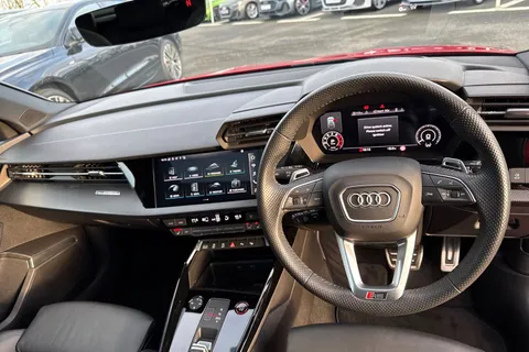 PY73BHK Audi RS 3 RS 3 TFSI Quattro Vorsprung 5dr S Tronic Thumbnail #19