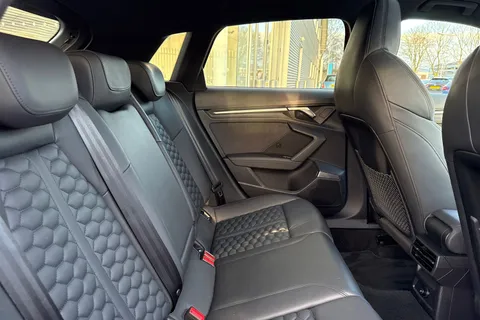 PY73BHK Audi RS 3 RS 3 TFSI Quattro Vorsprung 5dr S Tronic Thumbnail #38