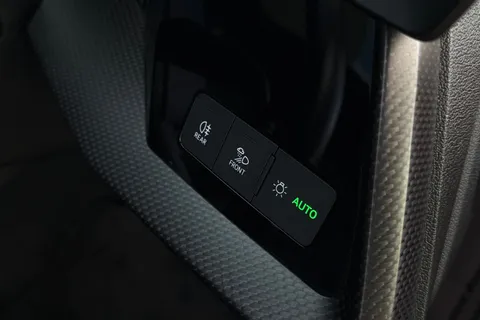 PY73BHK Audi RS 3 RS 3 TFSI Quattro Vorsprung 5dr S Tronic Thumbnail #46