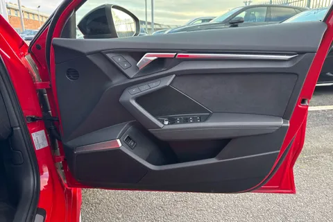 PY73BHK Audi RS 3 RS 3 TFSI Quattro Vorsprung 5dr S Tronic Thumbnail #48