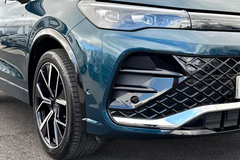 KJ24TJU Volkswagen Tiguan 2.0 TDI R-Line 5dr DSG Thumbnail #9