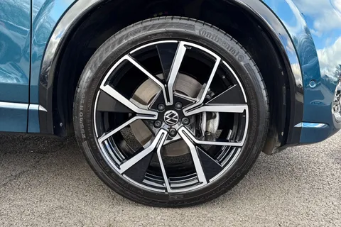 KJ24TJU Volkswagen Tiguan 2.0 TDI R-Line 5dr DSG Thumbnail #10