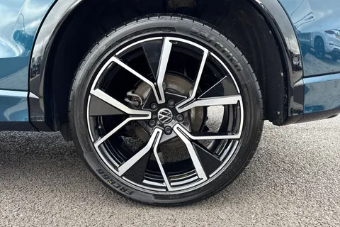 KJ24TJU Volkswagen Tiguan 2.0 TDI R-Line 5dr DSG Thumbnail #12