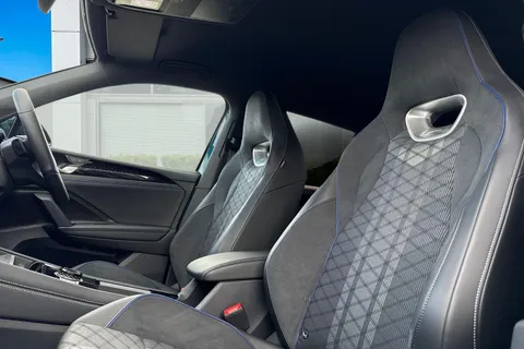 KJ24TJU Volkswagen Tiguan 2.0 TDI R-Line 5dr DSG Thumbnail #16