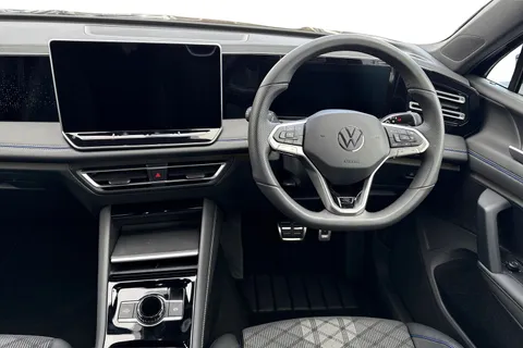 KJ24TJU Volkswagen Tiguan 2.0 TDI R-Line 5dr DSG Thumbnail #18