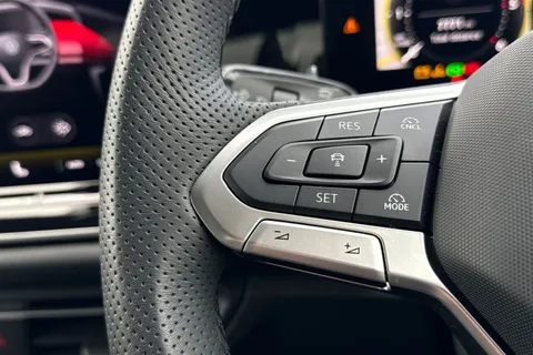 KJ24TJU Volkswagen Tiguan 2.0 TDI R-Line 5dr DSG Thumbnail #36