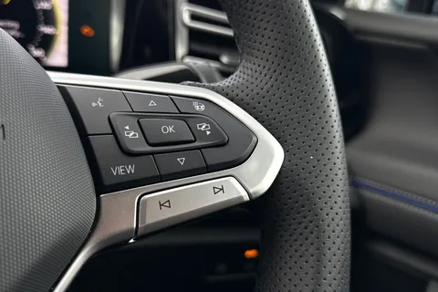 KJ24TJU Volkswagen Tiguan 2.0 TDI R-Line 5dr DSG Thumbnail #37