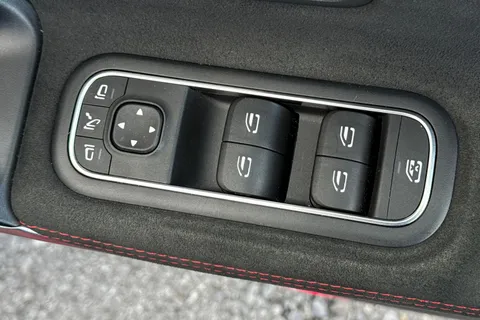 KM23CNK Mercedes-Benz Cla Class 1.3 CLA200 AMG Line (Executive) Coupe 7G-DCT Euro 6 (s/s) 4dr Thumbnail #21