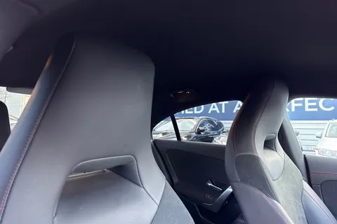 KM23CNK Mercedes-Benz Cla Class 1.3 CLA200 AMG Line (Executive) Coupe 7G-DCT Euro 6 (s/s) 4dr Thumbnail #24