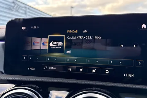 KM23CNK Mercedes-Benz Cla Class 1.3 CLA200 AMG Line (Executive) Coupe 7G-DCT Euro 6 (s/s) 4dr Thumbnail #39