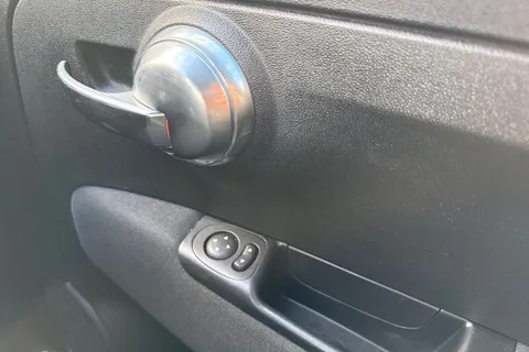 BN17UPV Abarth 595 1.4 T-Jet 145 3dr Thumbnail #18