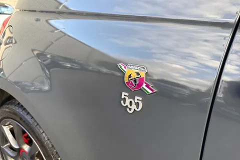 BN17UPV Abarth 595 1.4 T-Jet 145 3dr Thumbnail #40