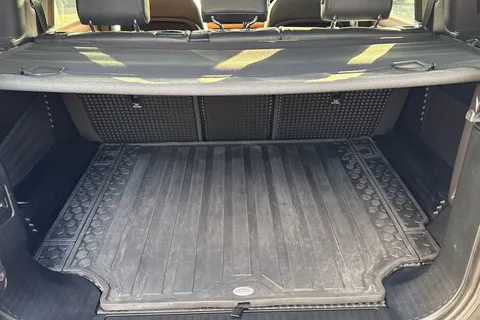 BA72GWX Land Rover Defender 110 3.0 D300 MHEV X-Dynamic HSE SUV 5dr Diesel Auto 4WD Euro 6 (s/s) (300 ps) Thumbnail #10