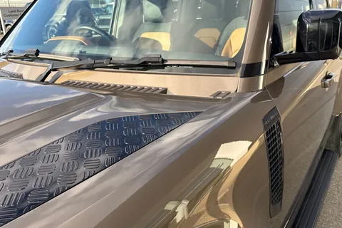 BA72GWX Land Rover Defender 110 3.0 D300 MHEV X-Dynamic HSE SUV 5dr Diesel Auto 4WD Euro 6 (s/s) (300 ps) Thumbnail #20