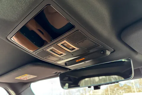 BA72GWX Land Rover Defender 110 3.0 D300 MHEV X-Dynamic HSE SUV 5dr Diesel Auto 4WD Euro 6 (s/s) (300 ps) Thumbnail #23