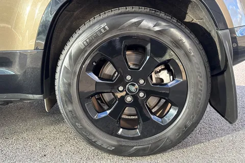 BA72GWX Land Rover Defender 110 3.0 D300 MHEV X-Dynamic HSE SUV 5dr Diesel Auto 4WD Euro 6 (s/s) (300 ps) Thumbnail #37