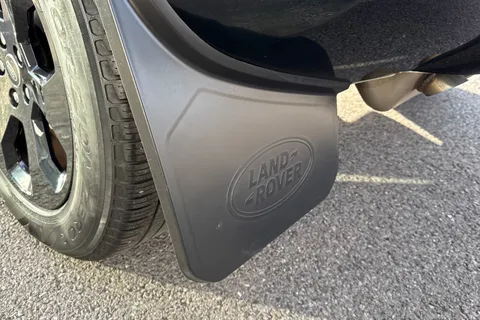 BA72GWX Land Rover Defender 110 3.0 D300 MHEV X-Dynamic HSE SUV 5dr Diesel Auto 4WD Euro 6 (s/s) (300 ps) Thumbnail #38