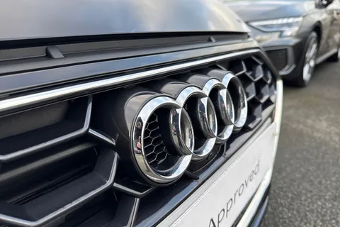 PY23AUK Audi A4 S line 35 TFSI  150 PS S tronic Thumbnail #35