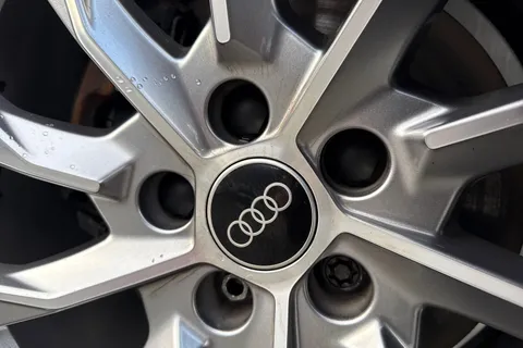 PY23AUK Audi A4 S line 35 TFSI  150 PS S tronic Thumbnail #36