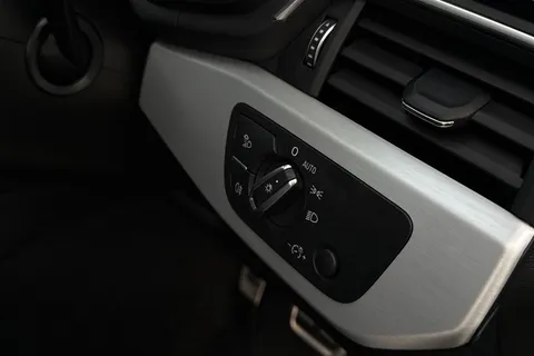 PY23AUK Audi A4 S line 35 TFSI  150 PS S tronic Thumbnail #45