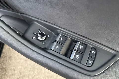 PY23AUK Audi A4 S line 35 TFSI  150 PS S tronic Thumbnail #48