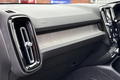 YP71EGX Volvo Xc40 1.5 T4 Recharge PHEV Inscription 5dr Auto Thumbnail #39