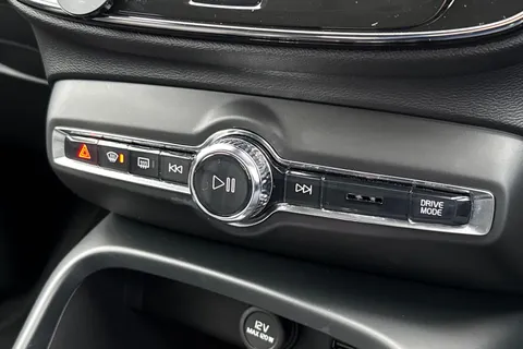 YP71EGX Volvo Xc40 1.5 T4 Recharge PHEV Inscription 5dr Auto Thumbnail #48