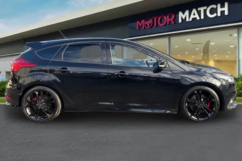 ST18VGZ Ford Focus 2.0T EcoBoost ST-2 Navigation 5dr Thumbnail #3