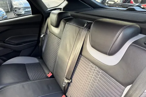 ST18VGZ Ford Focus 2.0T EcoBoost ST-2 Navigation 5dr Thumbnail #14