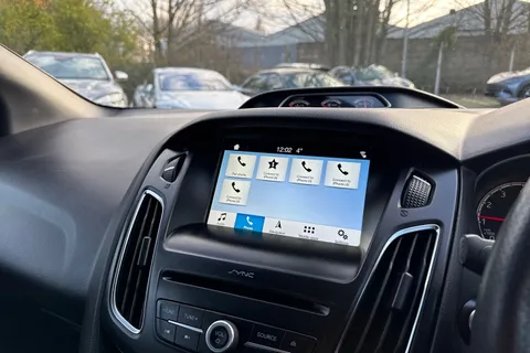 ST18VGZ Ford Focus 2.0T EcoBoost ST-2 Navigation 5dr Thumbnail #33