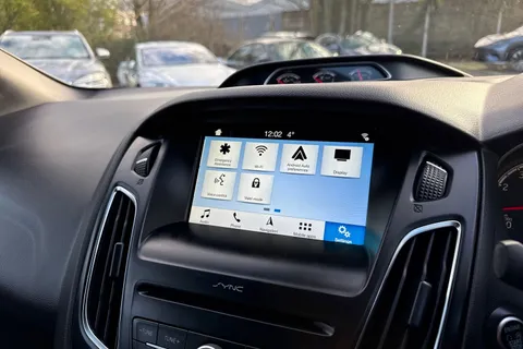 ST18VGZ Ford Focus 2.0T EcoBoost ST-2 Navigation 5dr Thumbnail #37