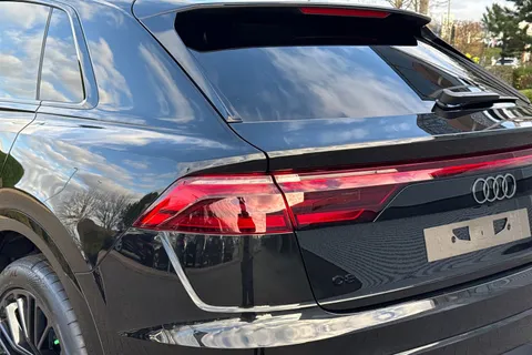  Audi Q8 3.0 TDI Quattro 286 Black Edition 5dr Tiptronic Thumbnail #7