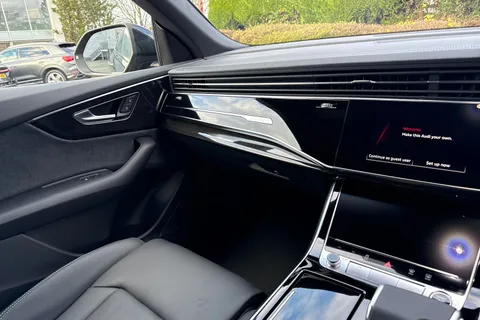  Audi Q8 3.0 TDI Quattro 286 Black Edition 5dr Tiptronic Thumbnail #19