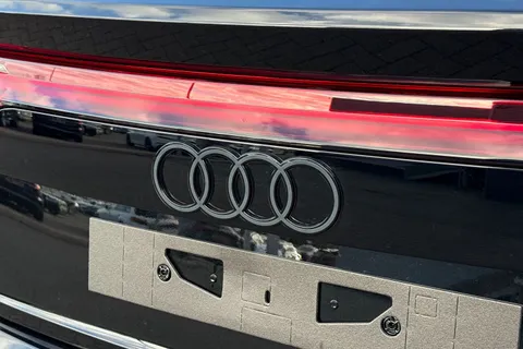  Audi Q8 3.0 TDI Quattro 286 Black Edition 5dr Tiptronic Thumbnail #27