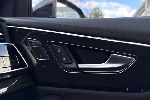  Audi Q8 3.0 TDI Quattro 286 Black Edition 5dr Tiptronic Thumbnail #42