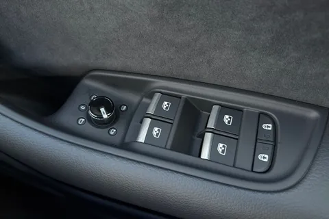  Audi Q8 3.0 TDI Quattro 286 Black Edition 5dr Tiptronic Thumbnail #47