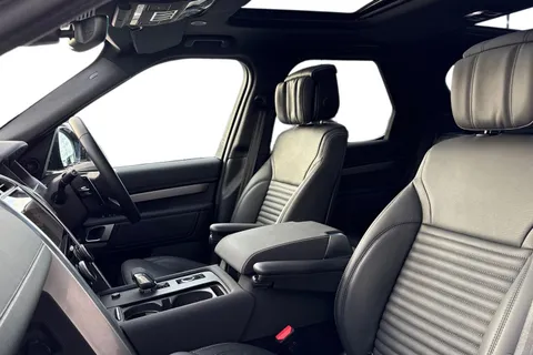 DW25NZC Land Rover Discovery 3.0 D350 Dynamic HSE 5dr Auto Thumbnail #3