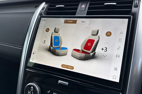 DW25NZC Land Rover Discovery 3.0 D350 Dynamic HSE 5dr Auto Thumbnail #22