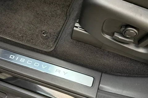 DW25NZC Land Rover Discovery 3.0 D350 Dynamic HSE 5dr Auto Thumbnail #41