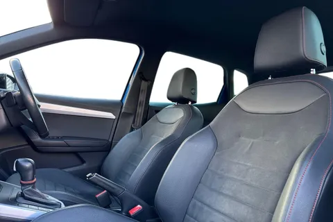 FE22UFL SEAT Arona 1.0 TSI FR Sport DSG Euro 6 (s/s) 5dr Thumbnail #16