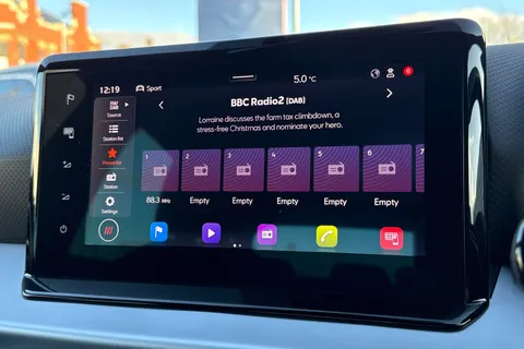 FE22UFL SEAT Arona 1.0 TSI FR Sport DSG Euro 6 (s/s) 5dr Thumbnail #40