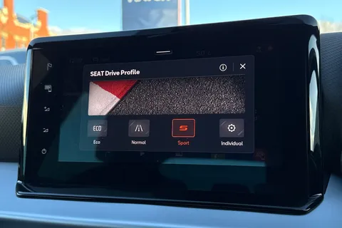 FE22UFL SEAT Arona 1.0 TSI FR Sport DSG Euro 6 (s/s) 5dr Thumbnail #43