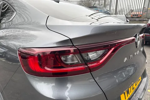 YM72BNL Renault Arkana 1.6 E-TECH Hybrid 145 S Edition 5dr Auto Thumbnail #17