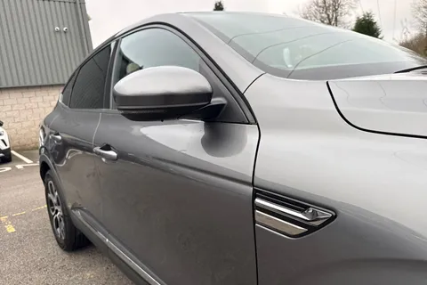 YM72BNL Renault Arkana 1.6 E-TECH Hybrid 145 S Edition 5dr Auto Thumbnail #30