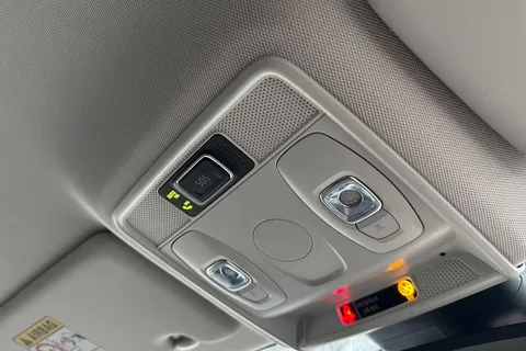 YM72BNL Renault Arkana 1.6 E-TECH Hybrid 145 S Edition 5dr Auto Thumbnail #33