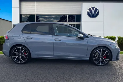 YP25VYV Volkswagen Golf 2.0 TSI 265 GTI 5dr DSG, **19 INCH ESTORIL ALLOY WHEELS** Thumbnail #4