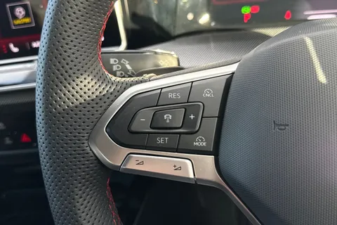 YP25VYV Volkswagen Golf 2.0 TSI 265 GTI 5dr DSG, **19 INCH ESTORIL ALLOY WHEELS** Thumbnail #34