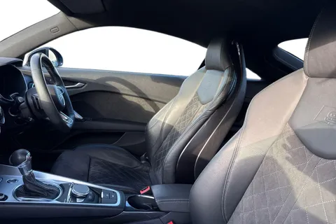 LM71CZA Audi TT 40 TFSI Black Edition 2dr S Tronic Thumbnail #17