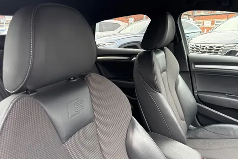 GM19KHD Audi A3 35 TFSI Black Edition 4dr S Tronic Thumbnail #21